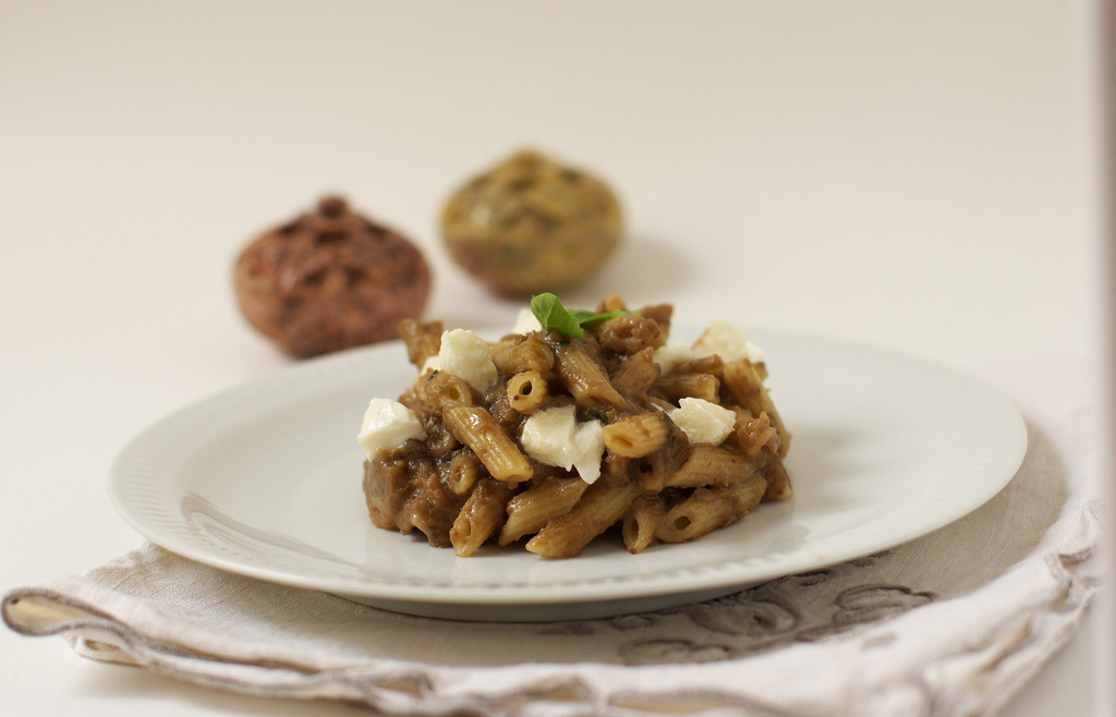 au caviar d'aubergine 'Damas' et mozzarella Un déjeuner de