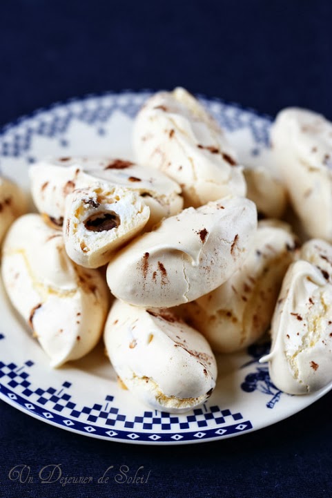 Meringues au chocolat en pépites