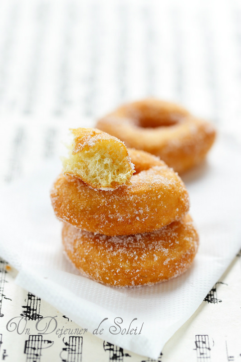Zeppole ou ciambelle, les beignets italiens au sucre - Italian donuts