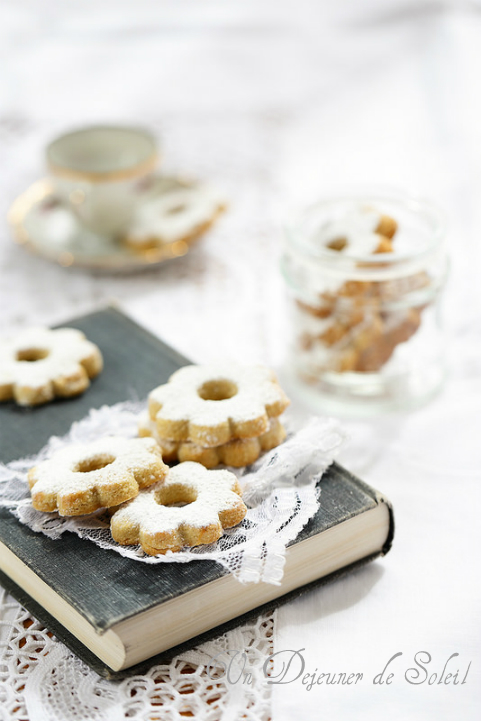 Canestrelli de Ligurie : biscuits sablés au citron et à la vanille - Un  déjeuner de soleil