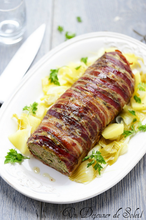 Pain de viande d'agneau aux herbes et pancetta (polpettone d'agnello)