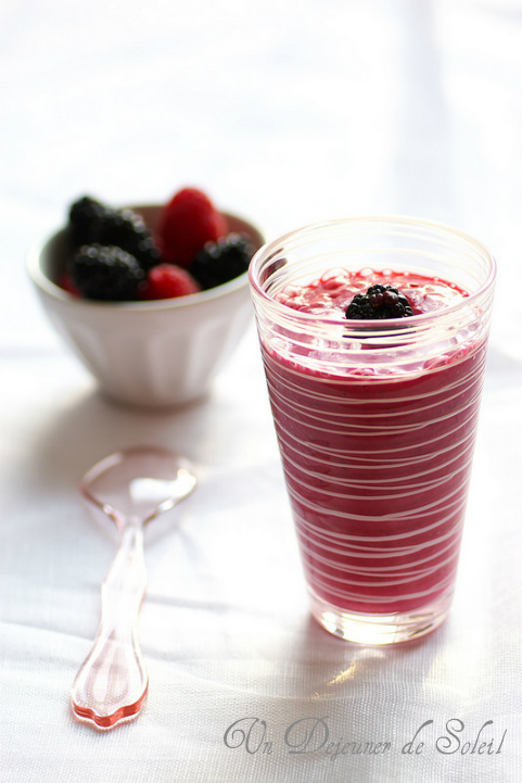 Smoothie aux framboises et aux mûres - Raspberry and blackberry smoothie