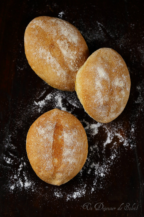 Faire son pain maison (sans machine à pain) : recette et astuces