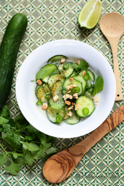 Salade thaïe de concombre (au gingembre et coco)