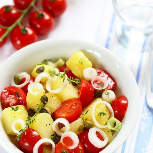 Salade de pommes de terre primeurs à la tapenade verte, melon et