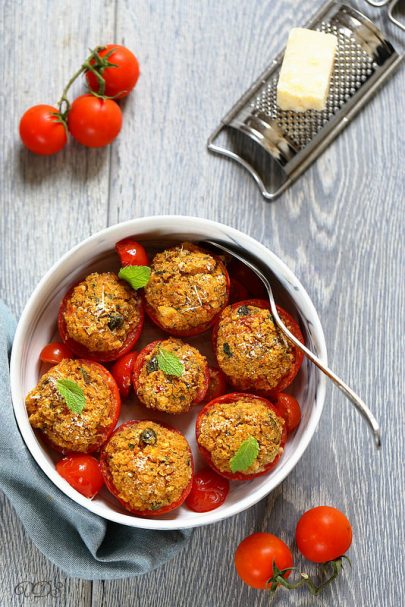 Tomates farcies sans viande comme en Ligurie