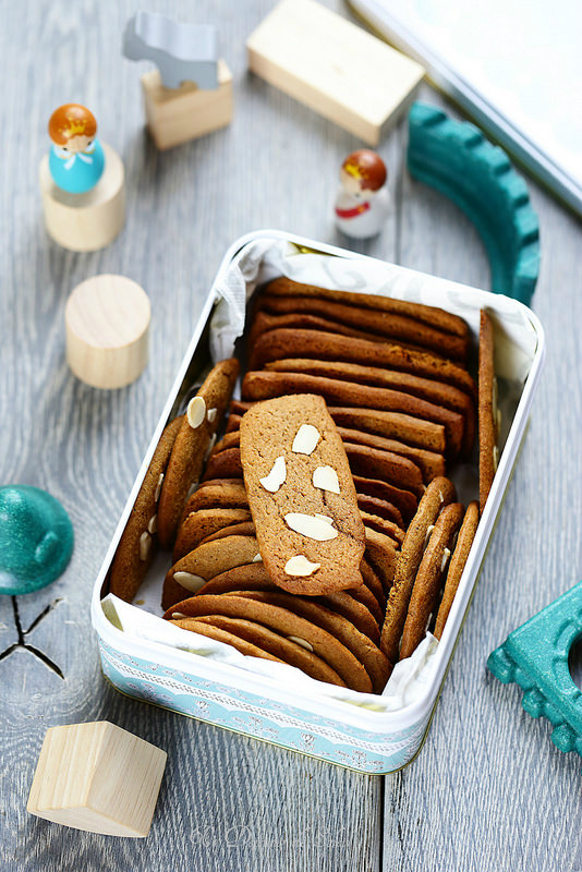 Biscuits à la pâte d'amande - Un déjeuner de soleil