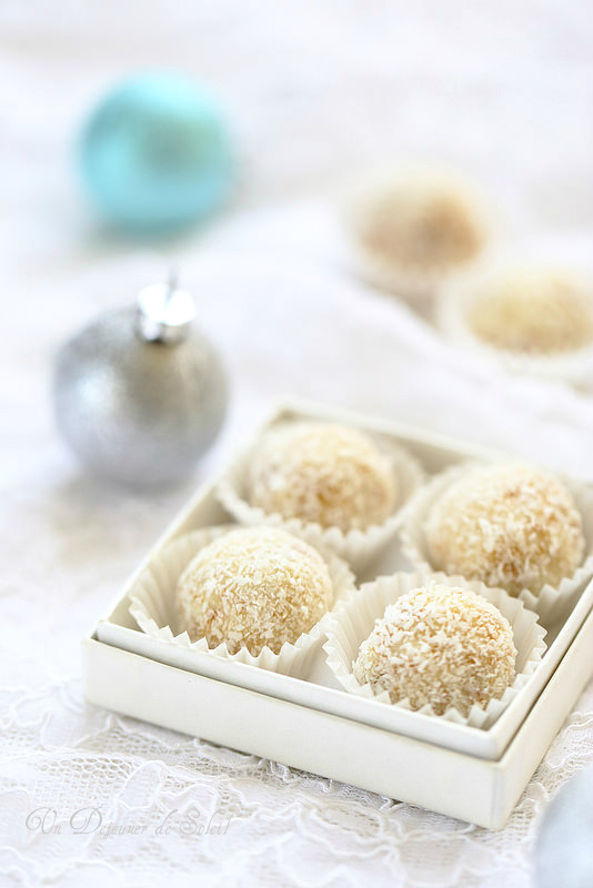 Truffes au chocolat blanc, gaufrettes et coco façon Raffaello