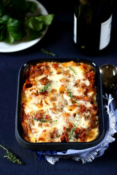 Gratin de pâtes saucisses et champignons façon lasagne