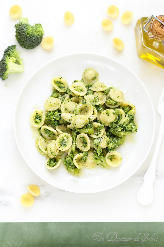 Pâtes aux brocolis comme en Italie - Un déjeuner de soleil