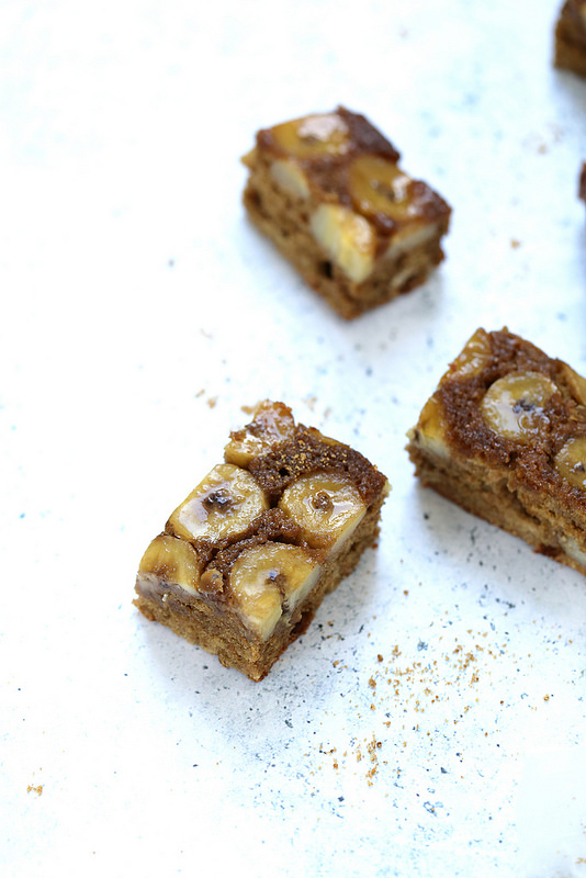 Gateau renverse aux bananes caramelisees