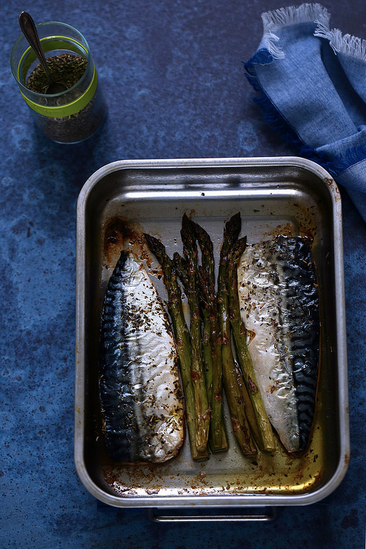 Maquereau en filets et asperges roties au four. Savoureux et rapide