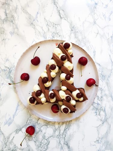 gateau chiffre deux chocolats
