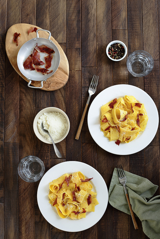 Tagliatelle à la carbonara au speck