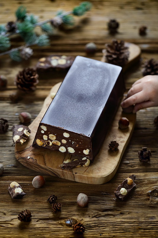 Nougat tendre chocolat noisettes italien torrone morti