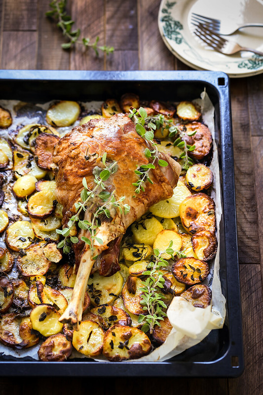 Gigot Dagneau Et Pommes De Terre Au Four