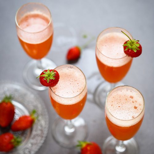 Recette Cocktail sans alcool aux fraises et à la menthe (facile