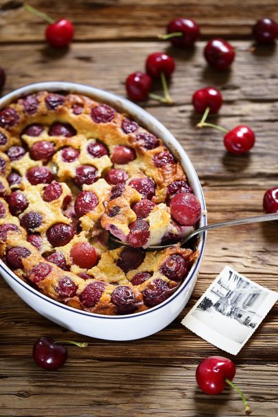 Clafoutis de cerises traditionnel