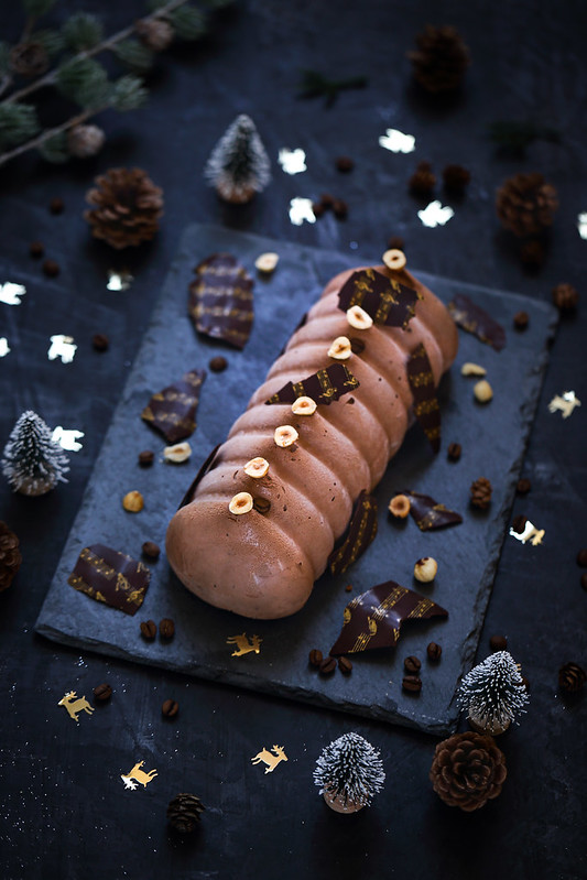 Recette Bûche de Noël au chocolat blanc et au praliné (facile, rapide)