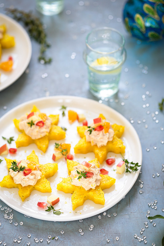 Canapés polenta mousse saumon chèvre (recette de fêtes facile et sans gluten)