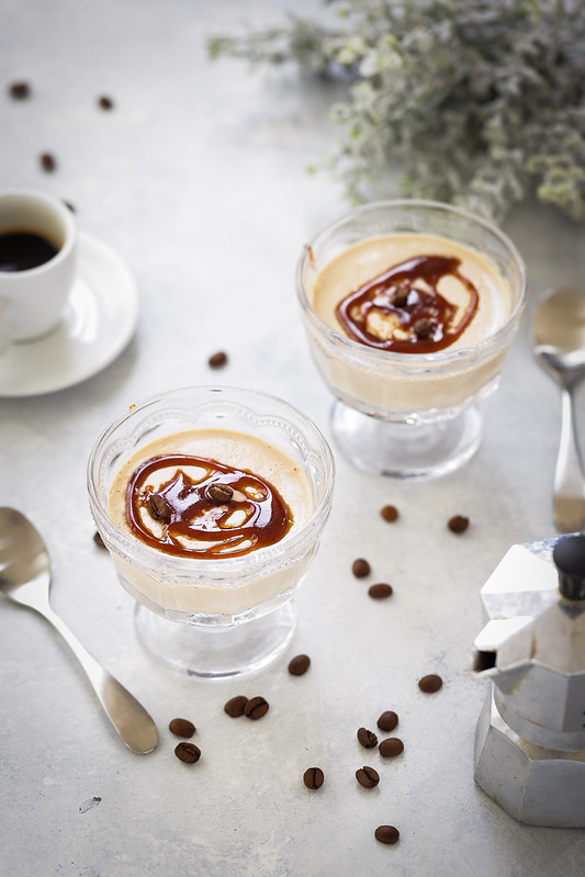 Panna cotta au café et son caramel recette facile