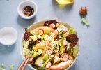Salade chou avocat pomme vegan
