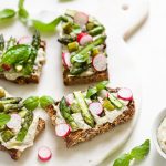 Tartines haricots blanc asperges recette rapide