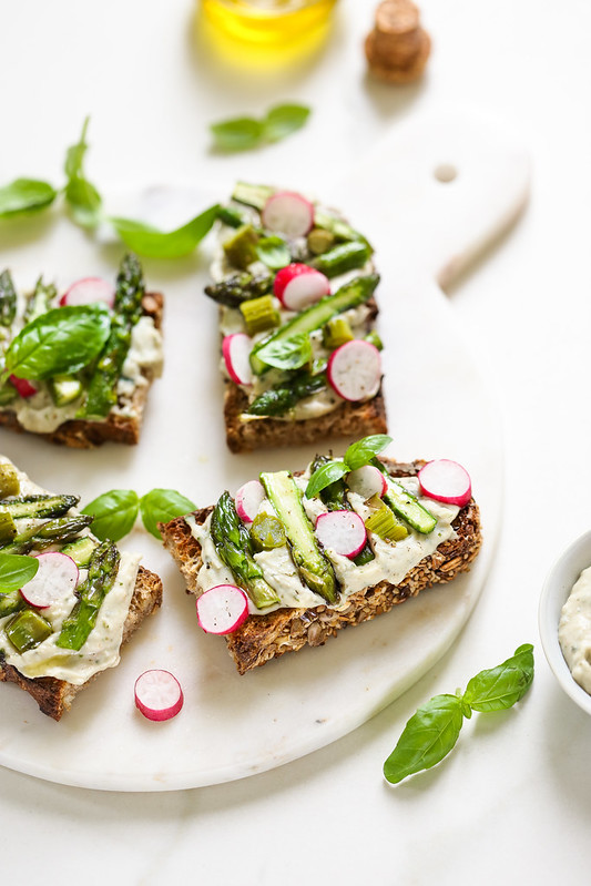 Tartines haricots blanc asperges recette rapide