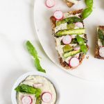 Tartine creme haricots blancs et asperges recette rapide