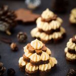 Brownie mousse caramel forme sapins noel recette facile pas a a pas