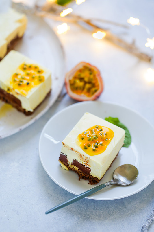 Entremets fruit de la passion aux deux chocolats - Recette dessert sans  gluten - Un déjeuner de soleil