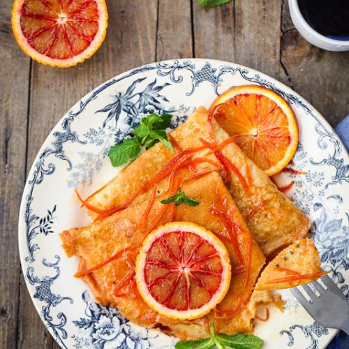 Crêpes à l&amp;#39;orange façon Suzette - Recette dessert facile - Un déjeuner ...