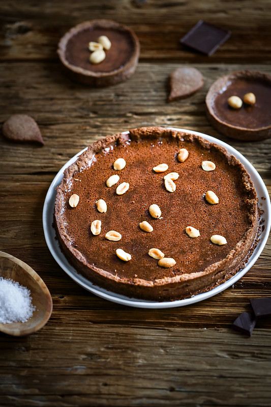 Tarte tout chocolat caramel et cacahouetes