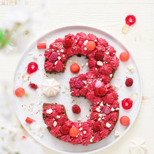 Gateau chiffre brownie creme framboise