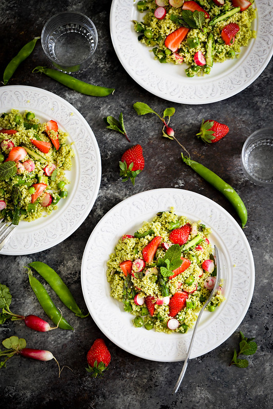 Salade couscous asperges fraises vegan