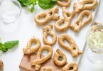 taralli biscuits sales italiens video