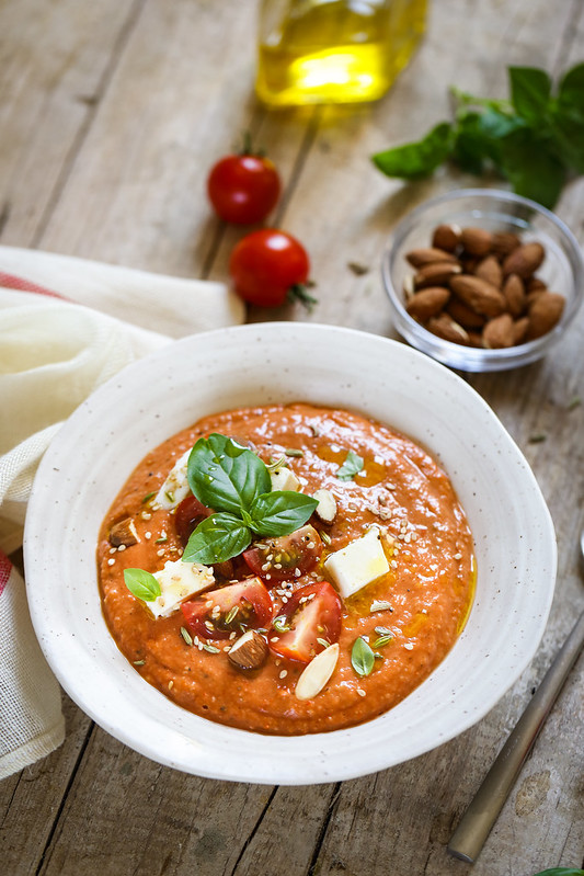 soupe tomate oignon amandes recette