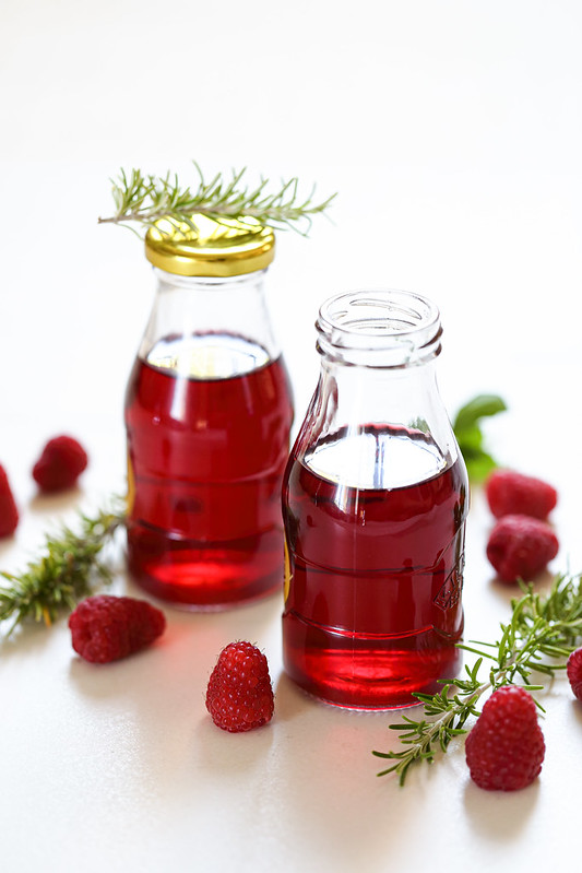 Vinaigre aux framboises - Recette conserve maison - Un déjeuner de soleil