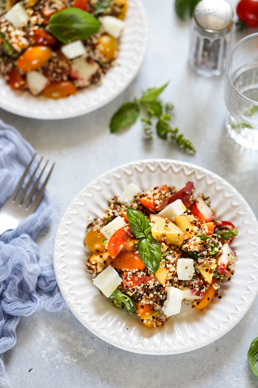 salade quinoa noir tomates mozzarella peche