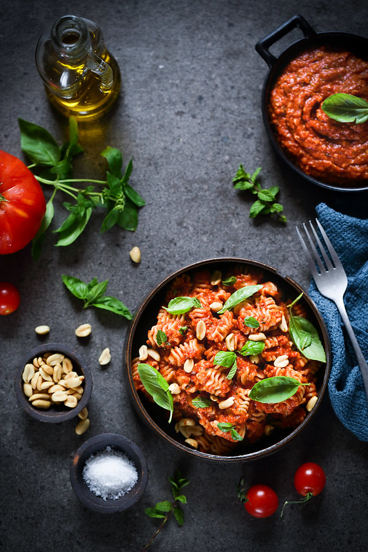 Comment faire des macaronis épicés à la sauce tomate