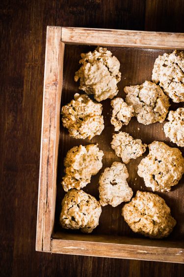biscuits meringues noisettes brutti buoni recette italienne