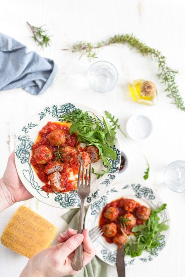 boulettes viande sans friture sauce tomate recette italienne video