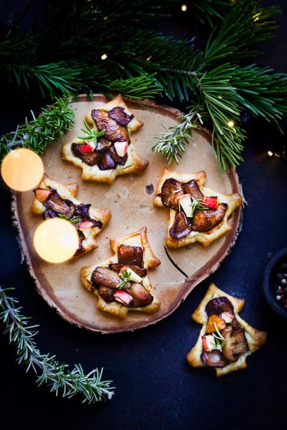 Feuilletés sapin aux cèpes et parmesan