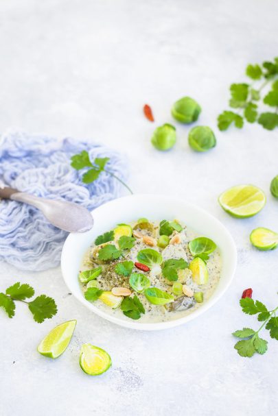 Choux de Bruxelles et brocolis façon curry thaï