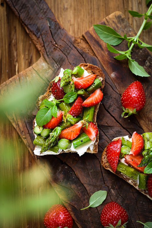 tartine fraise asperges recette light