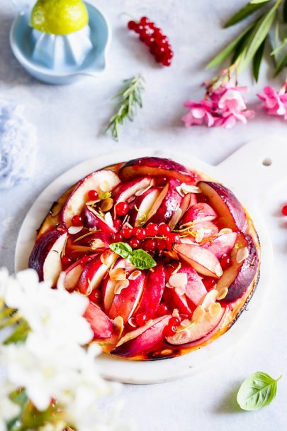 Tarte légère aux nectarines (avec la vidéo)