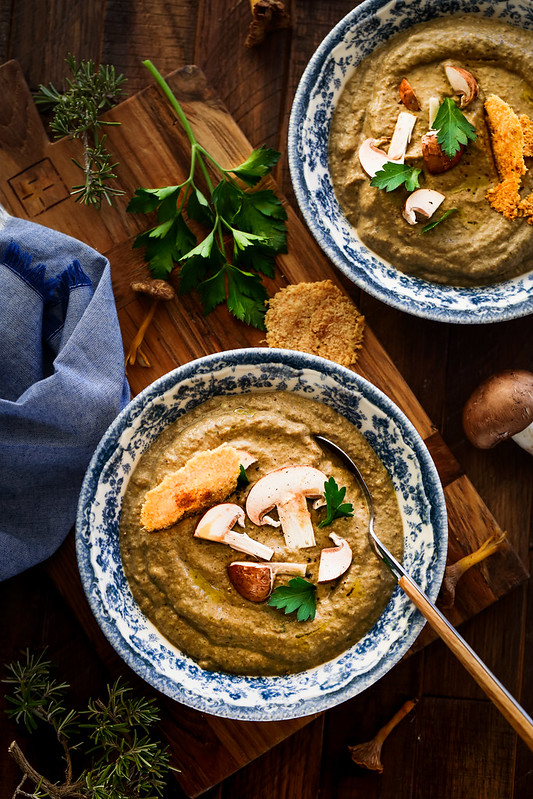 soupe creme champignons sauvages recette vegetarienne