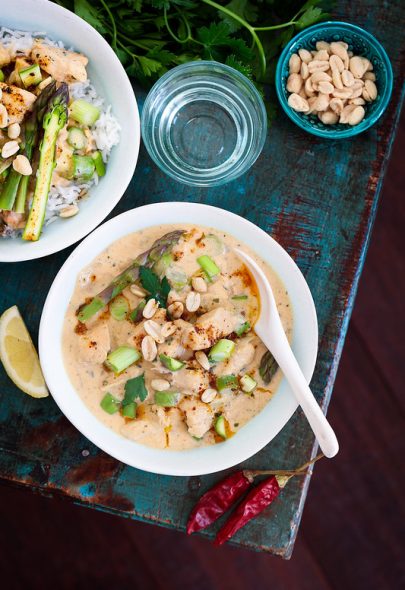 Curry thaï de poulet (prêt en 30 minutes)