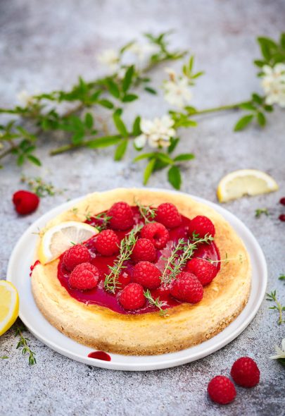 Cheesecake à la ricotta et au citron, coulis de framboises