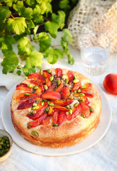 Focaccia sucrée aux abricots et aux pistaches